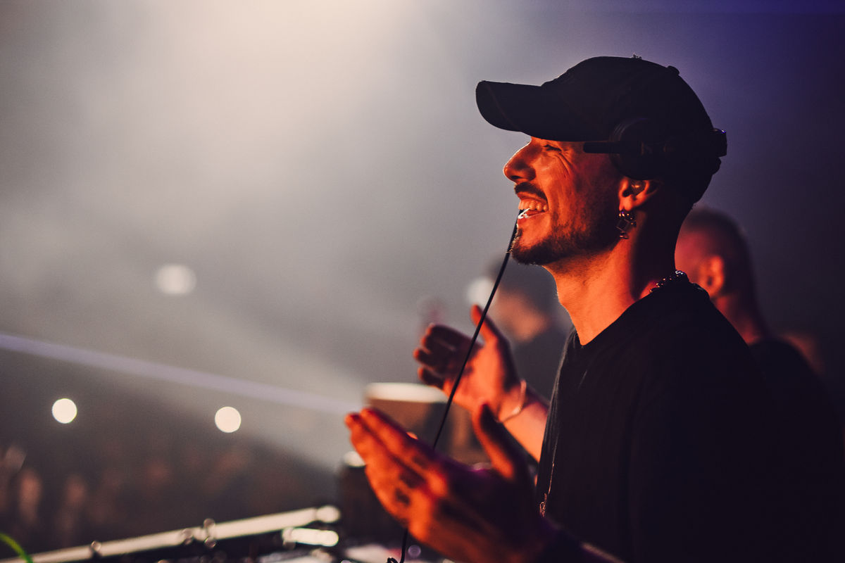 Loading... just a sec